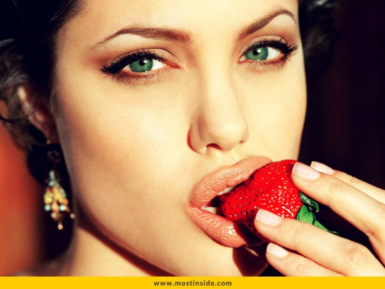 12 Surprising Health Benefits Of Strawberries You Need To Know