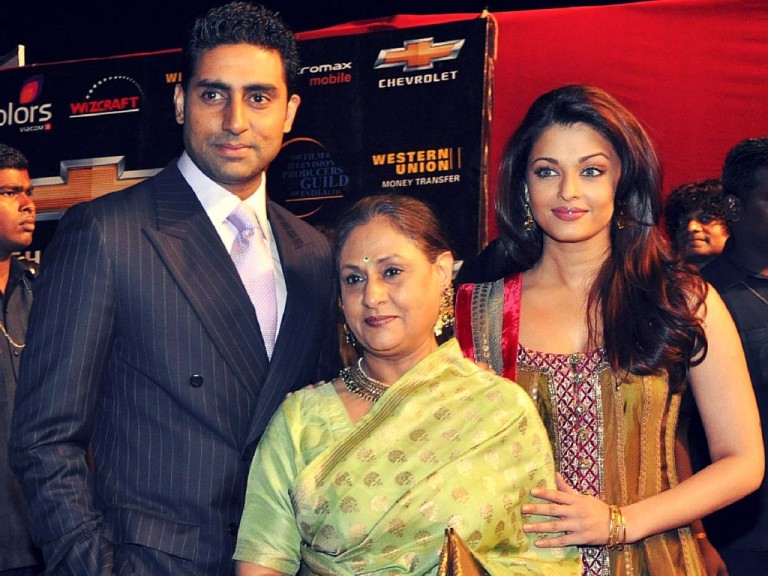 How To Manage Between Your Mom and Wife?