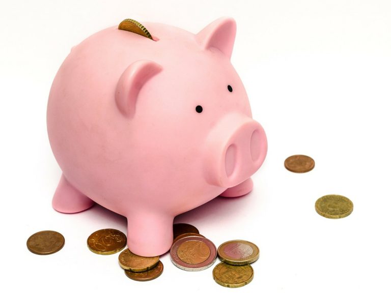 6 Money Saving Tips to Help You Retire Peacefully