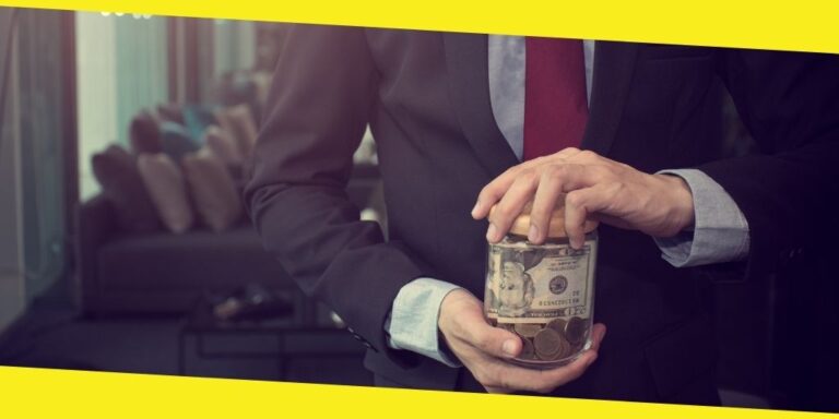 Business Tips – 4 Ways an Accountant Can Save You Money