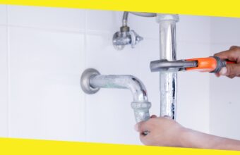 10 Common Mistakes People Make With Emergency Plumbing Services?