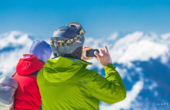 How to Shop For a Ski Trip