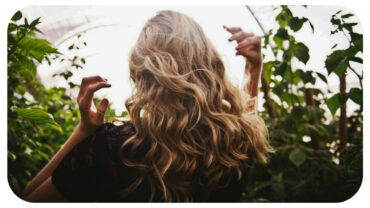 5 Tips to Keep Your Curls Lasting All Day