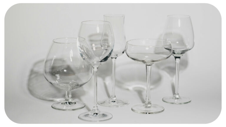 6 Useful Tools to Keeping Various Glass Equipment and Ornaments Spotless