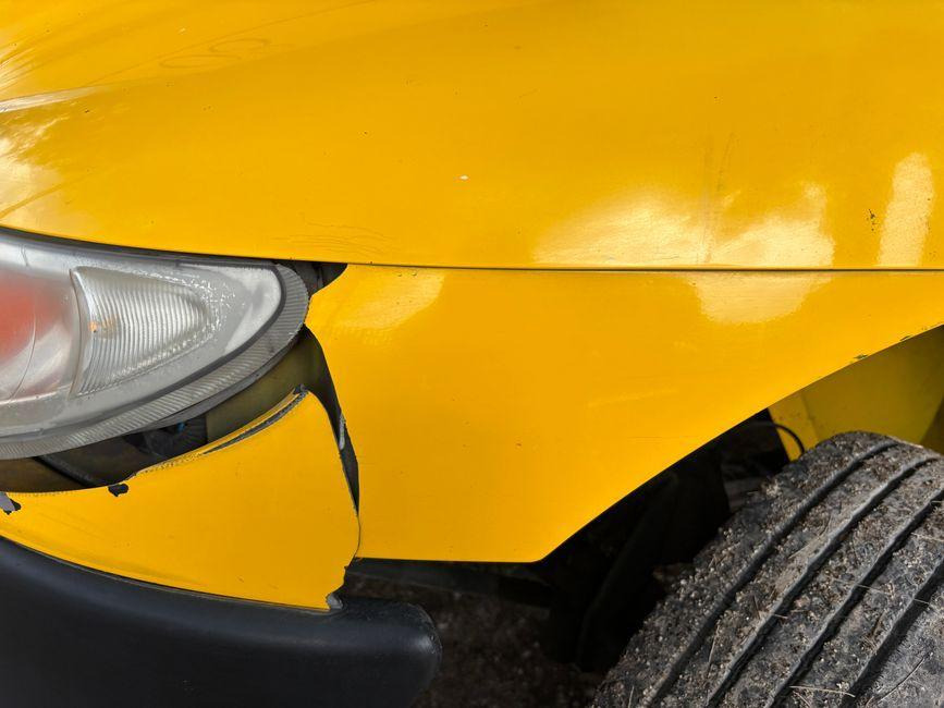 Infographic comparing personal and commercial auto insurance, showing cars, delivery vans, and coverage types including liability, collision, comprehensive, and uninsured motorist protection.
